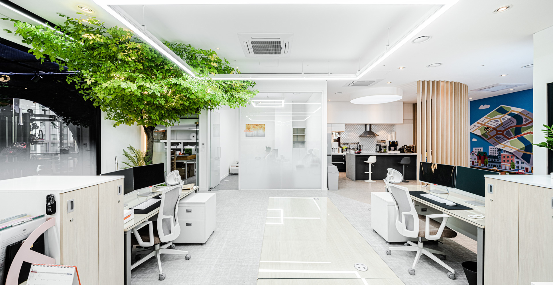 [사무실] 숲속의 비밀 정원같은 푸릇함과 편리함이 돋보이는 사무실 인테리어